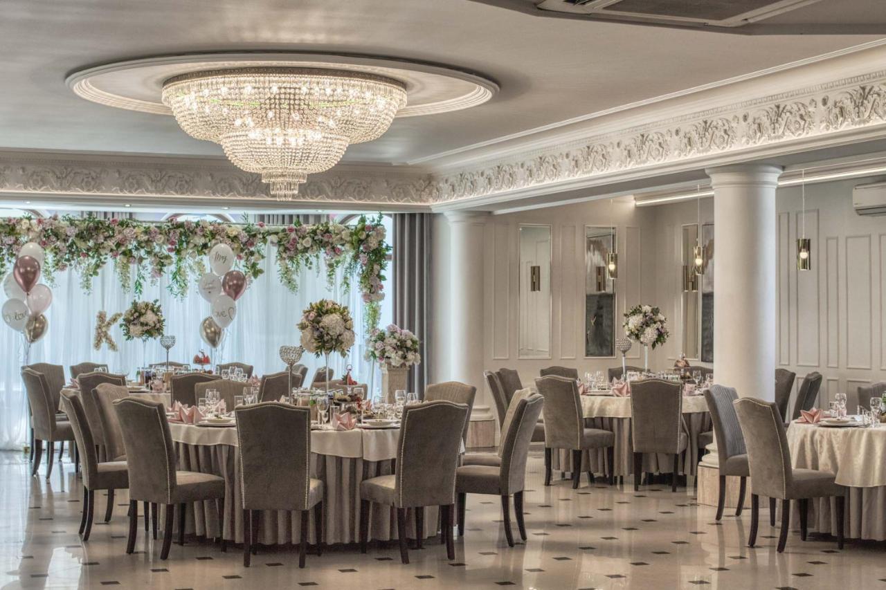 Hotel & Spa Bialy Dom Пжишовице Екстериор снимка