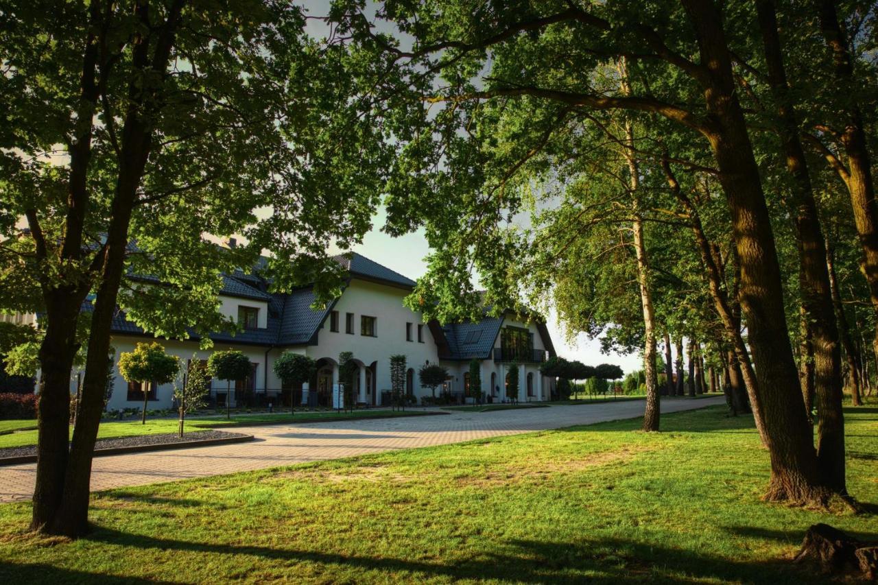 Hotel & Spa Bialy Dom Пжишовице Екстериор снимка