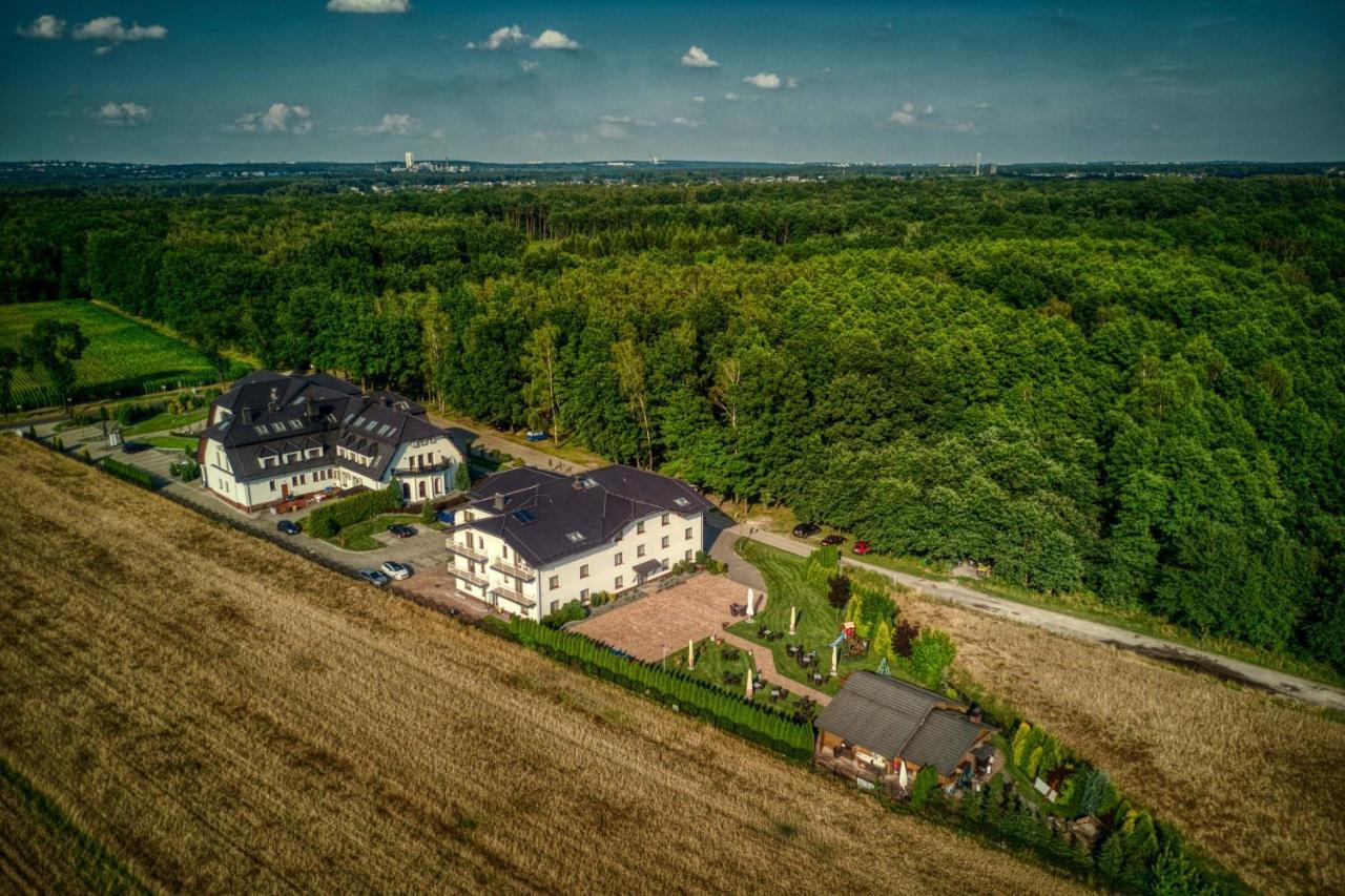 Hotel & Spa Bialy Dom Пжишовице Екстериор снимка