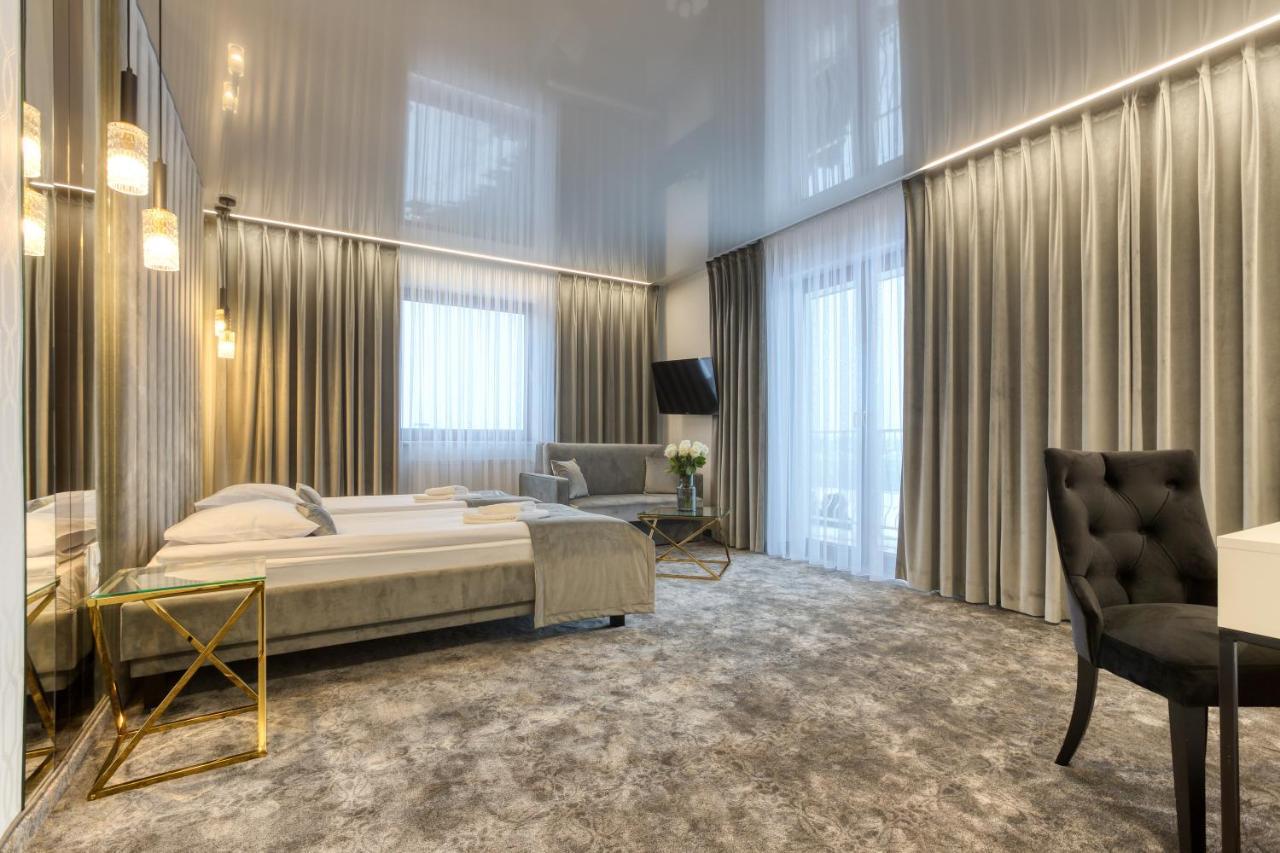 Hotel & Spa Bialy Dom Пжишовице Екстериор снимка