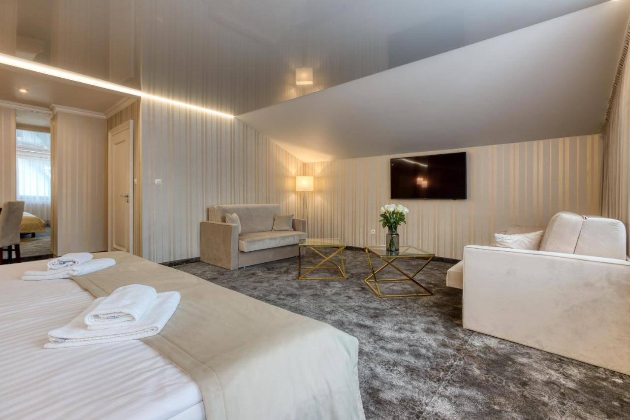 Hotel & Spa Bialy Dom Пжишовице Екстериор снимка