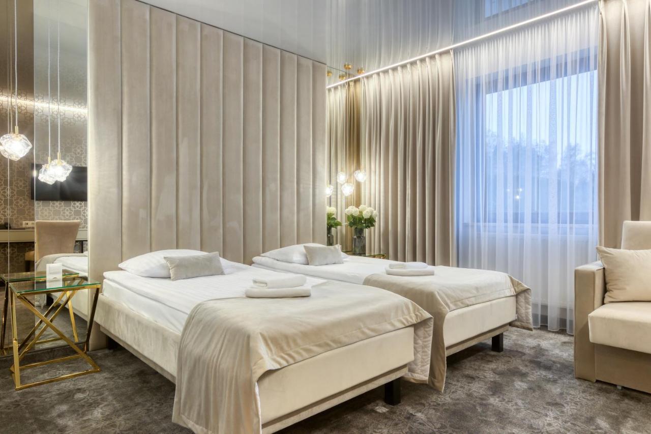 Hotel & Spa Bialy Dom Пжишовице Екстериор снимка