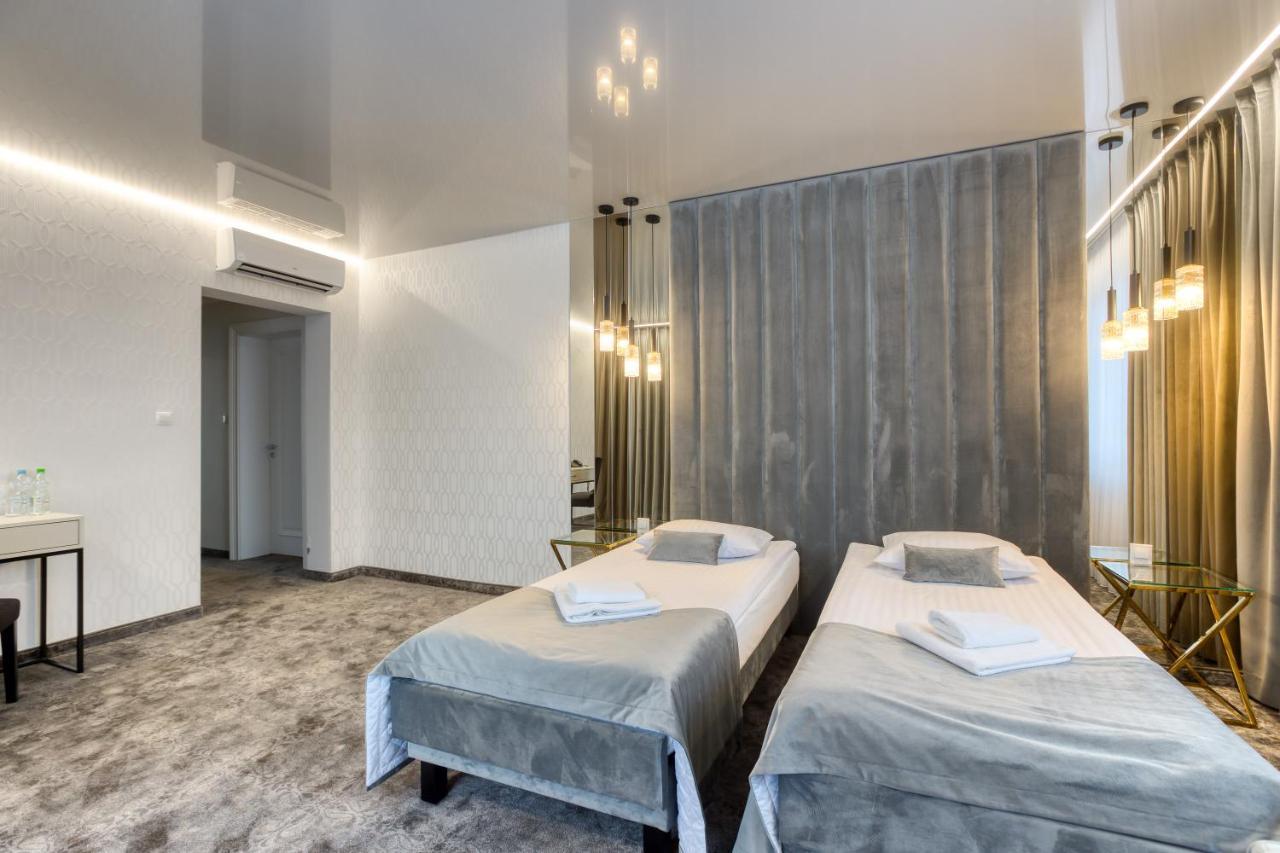 Hotel & Spa Bialy Dom Пжишовице Екстериор снимка