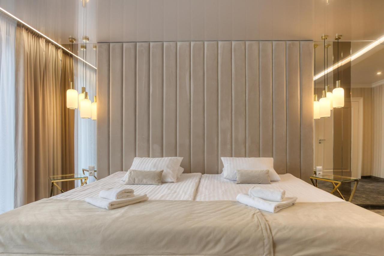 Hotel & Spa Bialy Dom Пжишовице Екстериор снимка