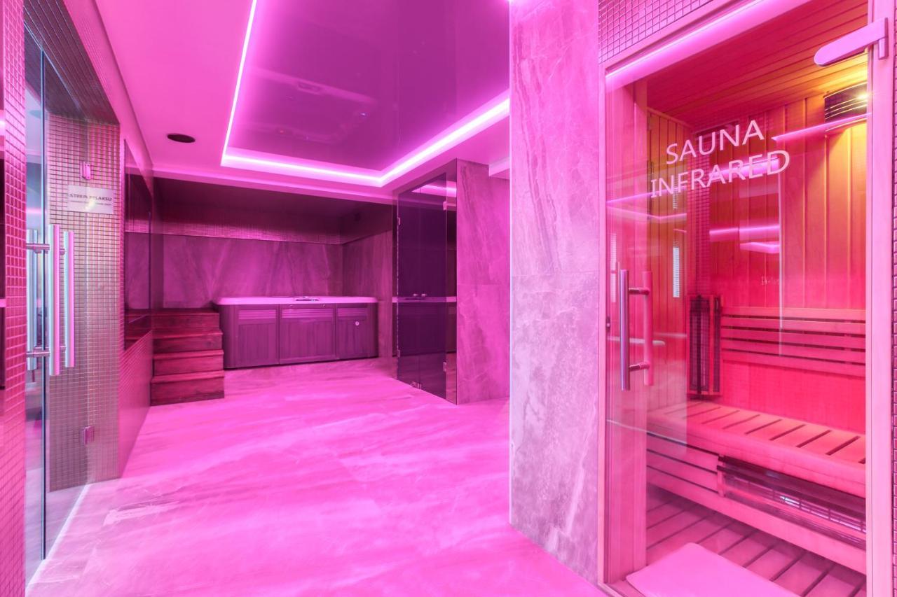 Hotel & Spa Bialy Dom Пжишовице Екстериор снимка