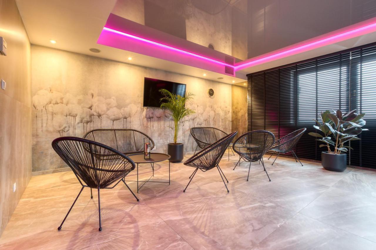 Hotel & Spa Bialy Dom Пжишовице Екстериор снимка